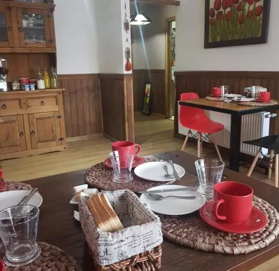 Majatalo Hostal Lago Cóndor