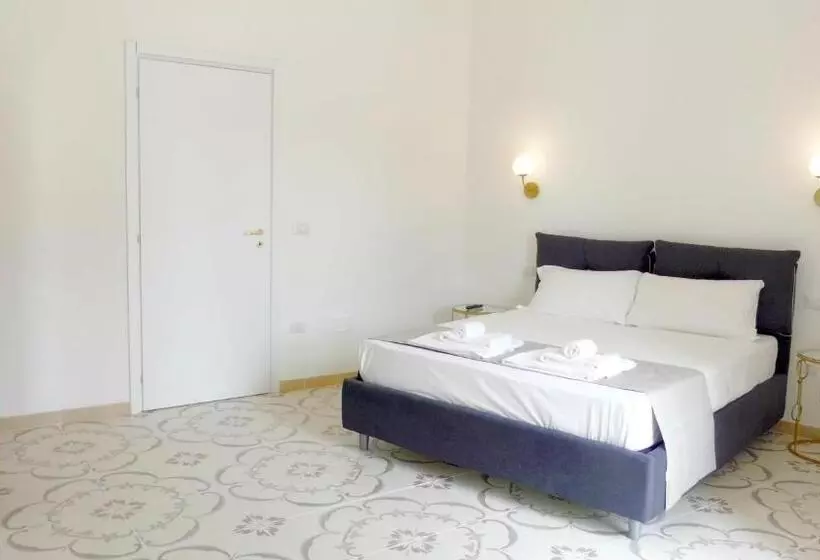 ペンション Naro Suites And Rooms