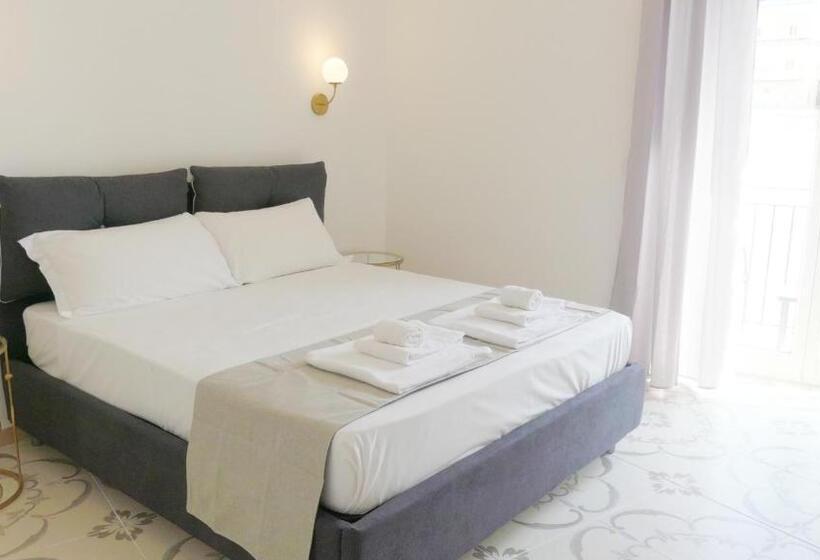 Пансион Naro Suites And Rooms