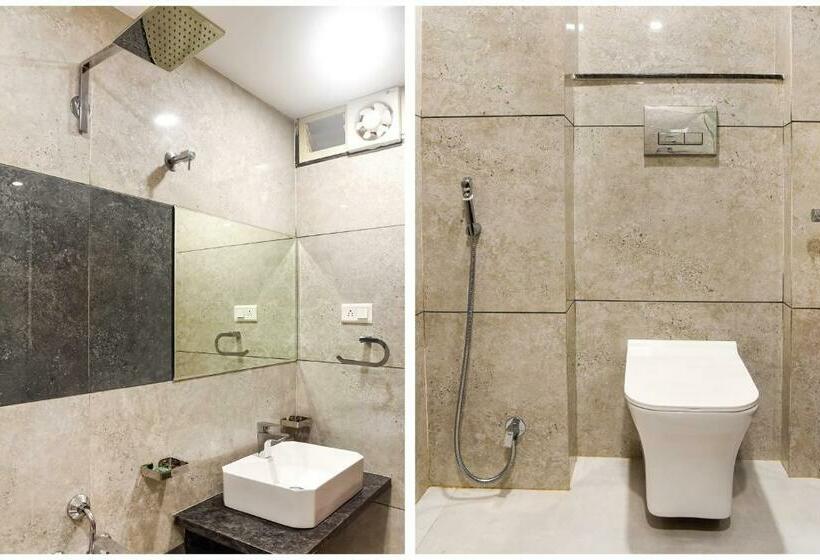 Collection O 78427 Hotel Raj Regent