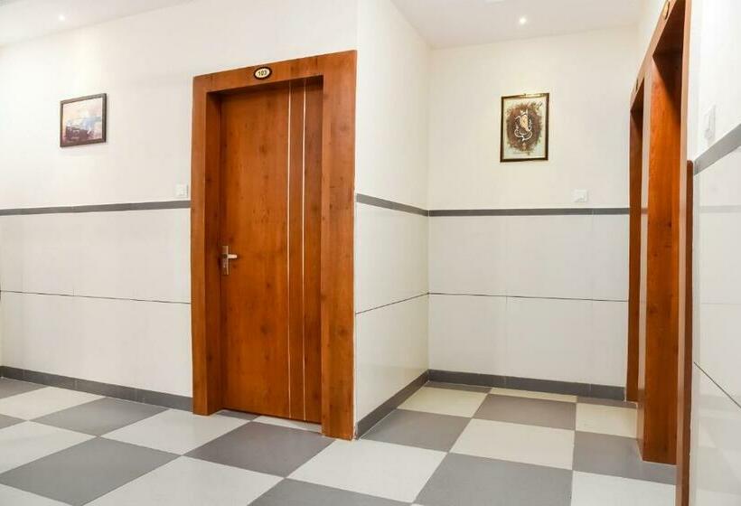 Collection O 78427 Hotel Raj Regent