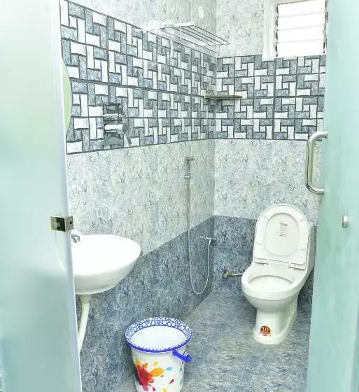 ホテル Niraj Residency