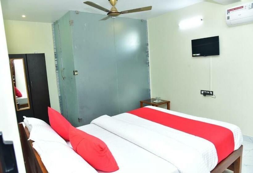 Hotel Niraj Residency
