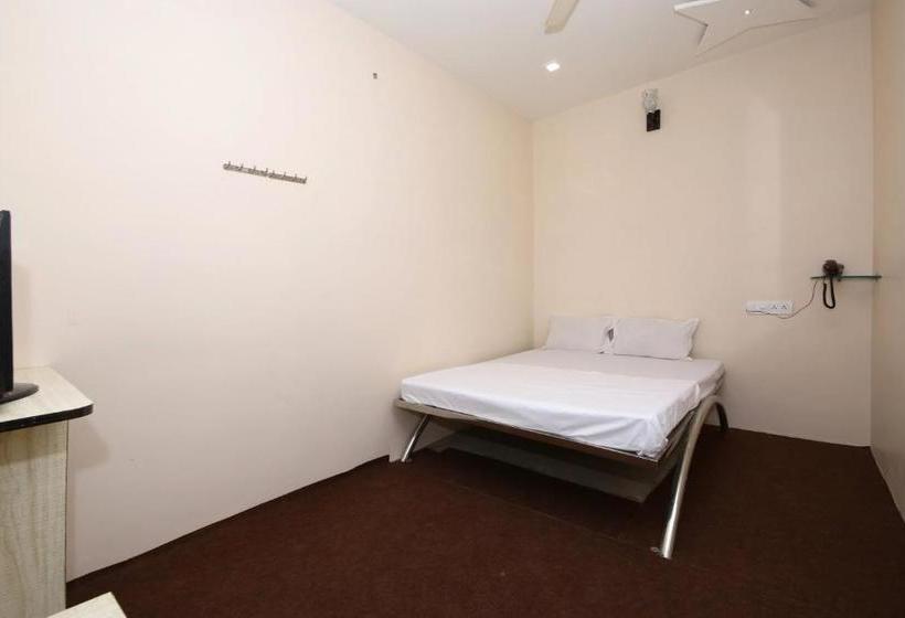 Hotelli Spot On 40622 Shahi Guest House