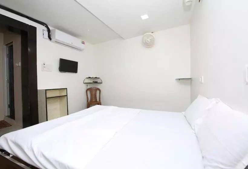 ホテル Spot On 40622 Shahi Guest House