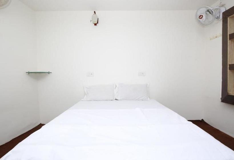 Hotelli Spot On 40622 Shahi Guest House