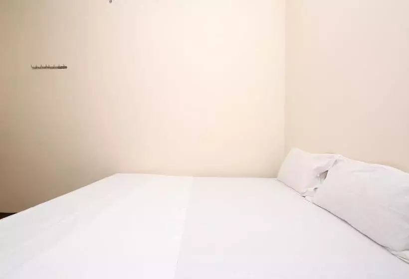 ホテル Spot On 40622 Shahi Guest House