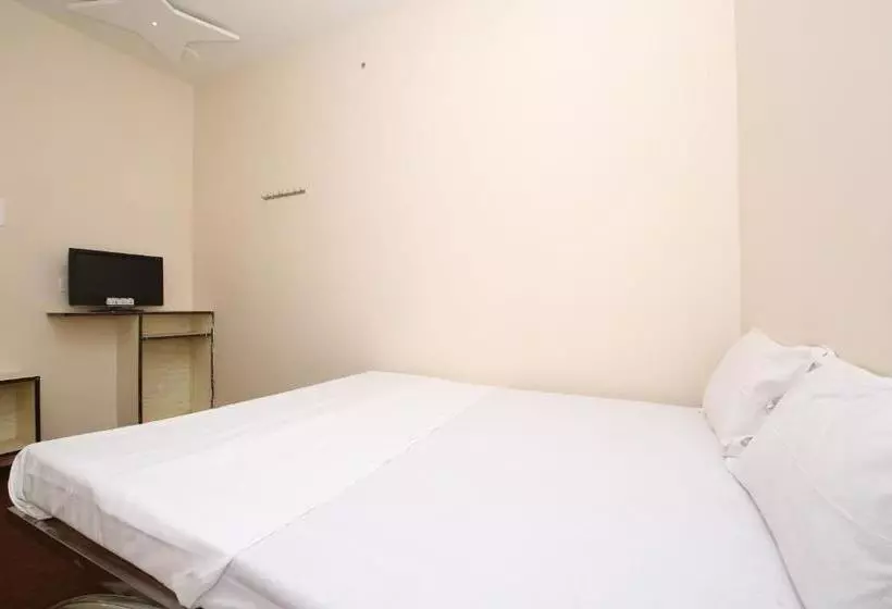 ホテル Spot On 40622 Shahi Guest House