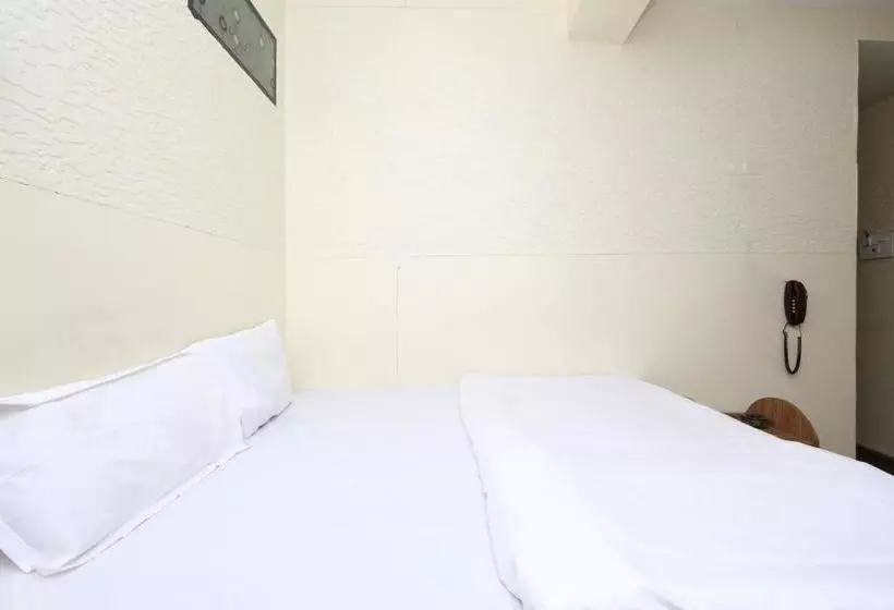 ホテル Spot On 40622 Shahi Guest House