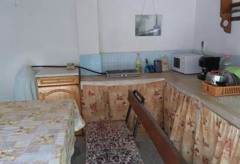 پانسیون песента на морето
