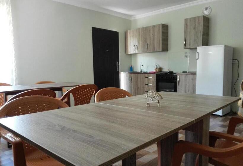 پانسیون Guest House Imeda