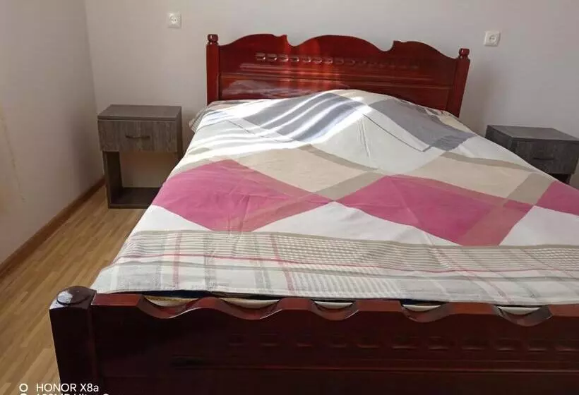 پانسیون Guest House Imeda