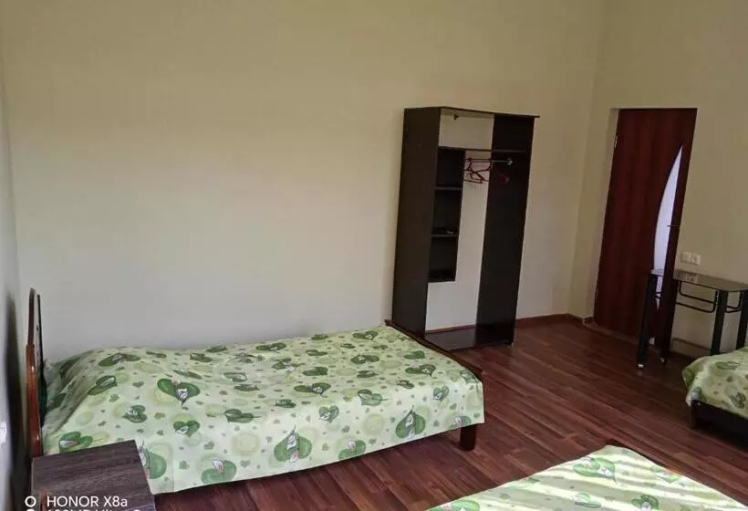 پانسیون Guest House Imeda