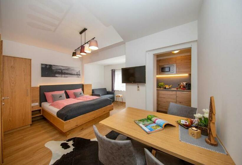 פנסיון Haus Ditzer   Villa Theresia