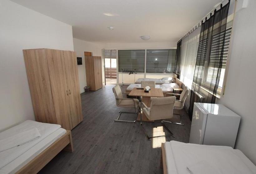 بنسيون Monteurzimmer Messe Airport