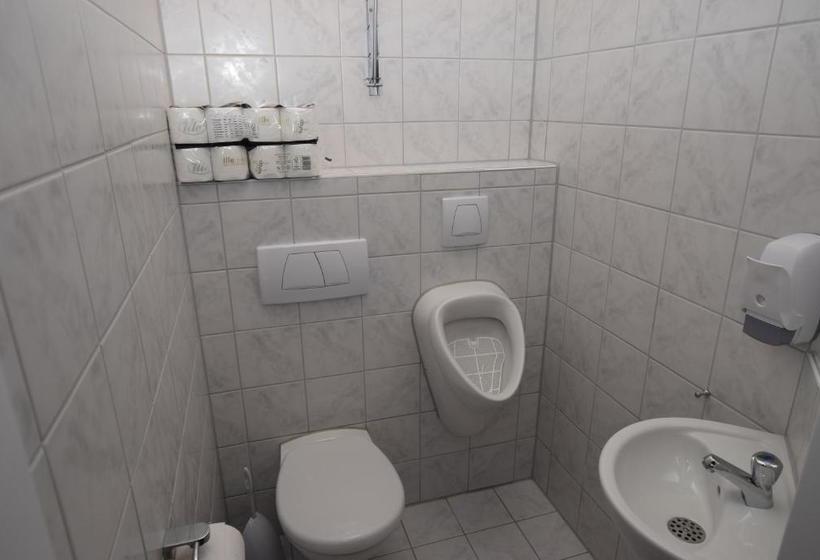 بنسيون Monteurzimmer Messe Airport