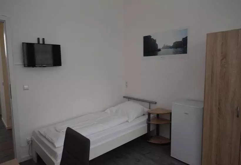 ペンション Monteurzimmer Messe Airport