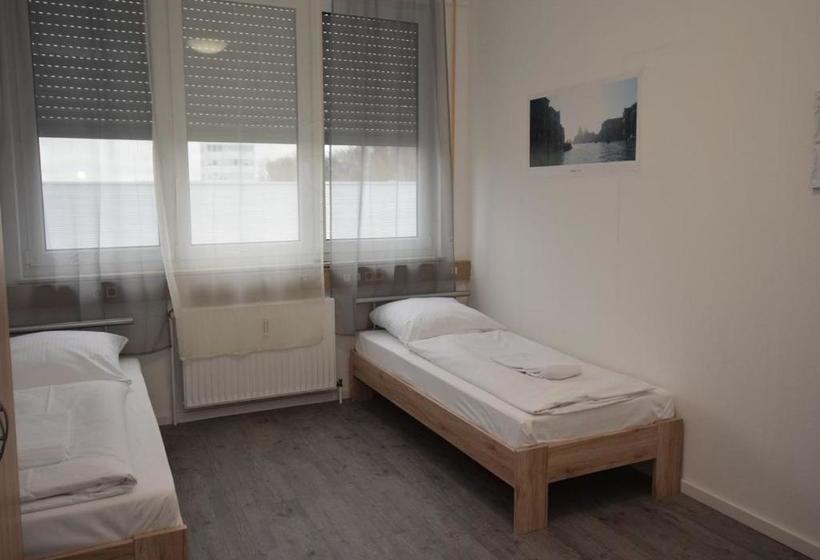 بنسيون Monteurzimmer Messe Airport