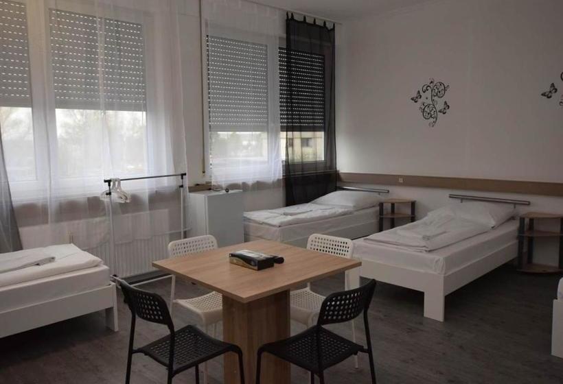 بنسيون Monteurzimmer Messe Airport