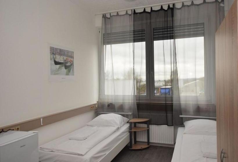 بنسيون Monteurzimmer Messe Airport