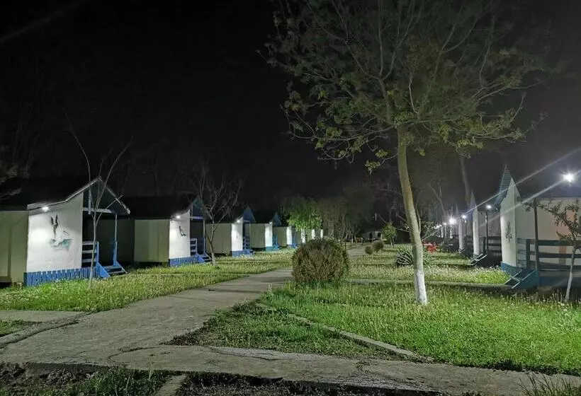 استراحتگاه Satul De Vacanta Campo Euro Club