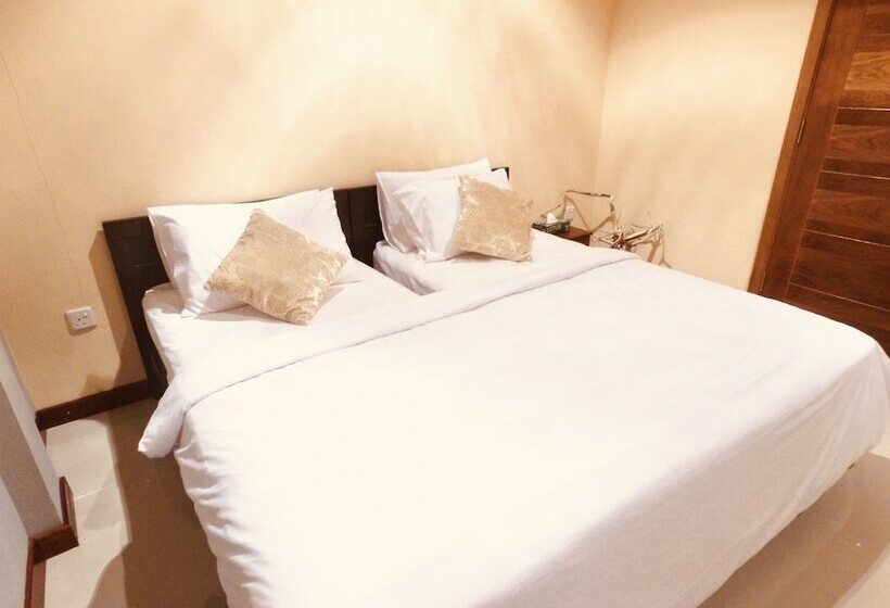 پانسیون Himeyn Beach Retreat