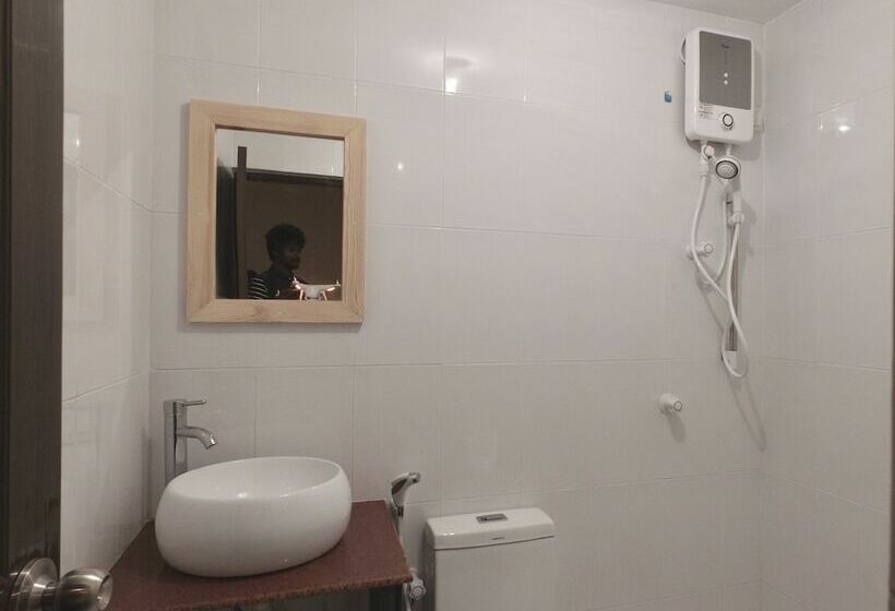 پانسیون Himeyn Beach Retreat