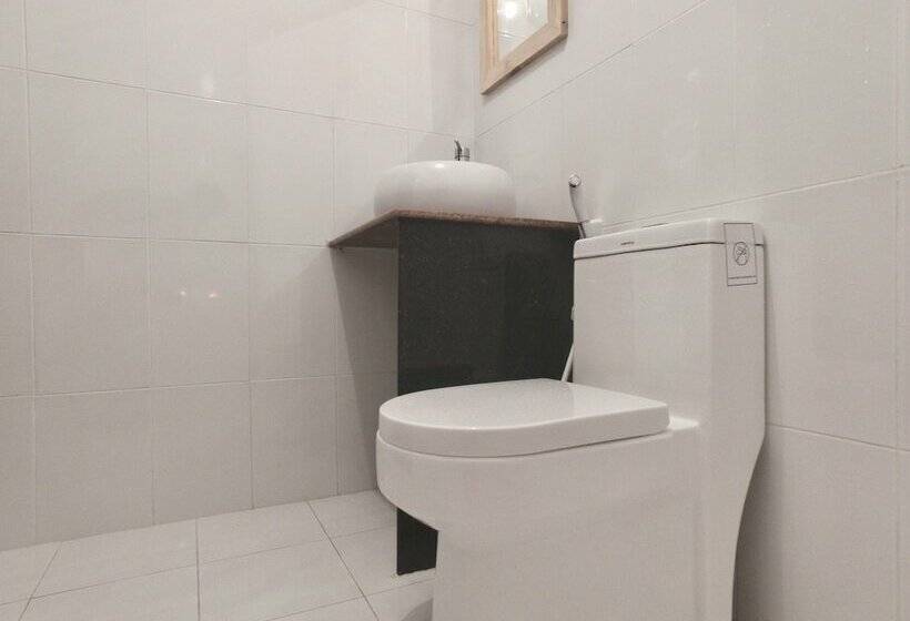 پانسیون Himeyn Beach Retreat