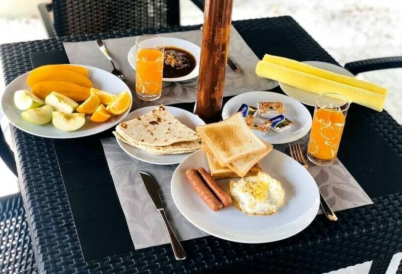 پانسیون Himeyn Beach Retreat