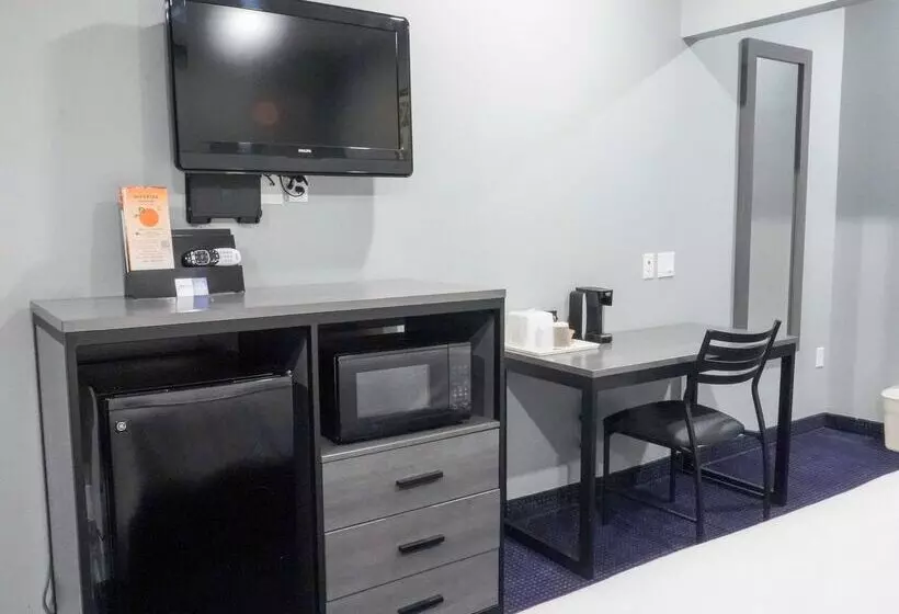 酒店 Americas Best Value Inn And Suites Bush International Airport