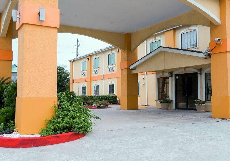 هتل Americas Best Value Inn And Suites Bush International Airport