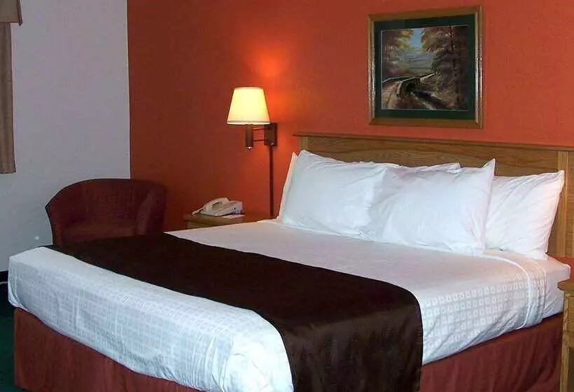 هتل Americinn By Wyndham Garden City