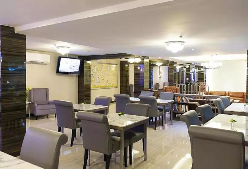 Aspen Suites Hotel Sukhumvit 2