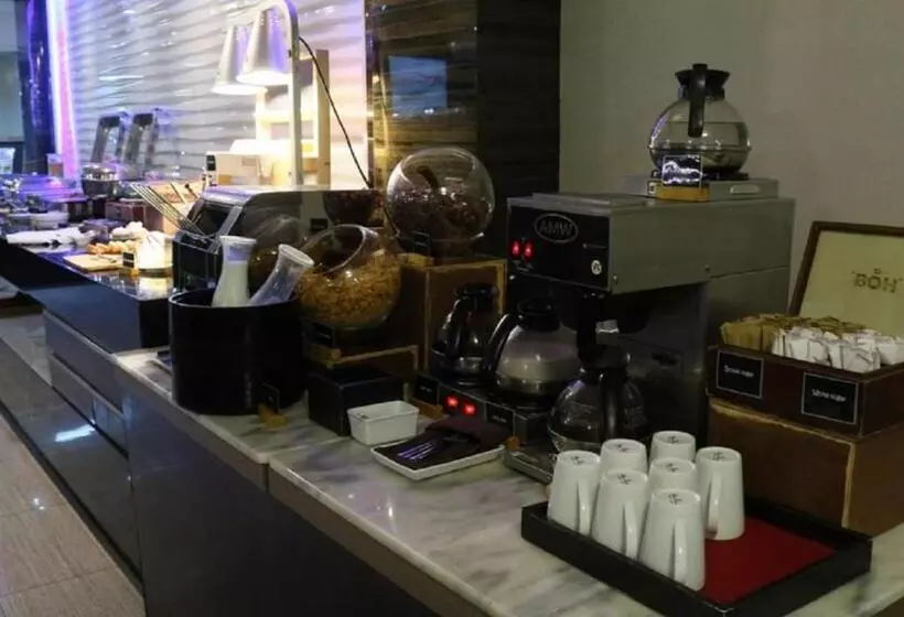 Aspen Suites Hotel Sukhumvit 2