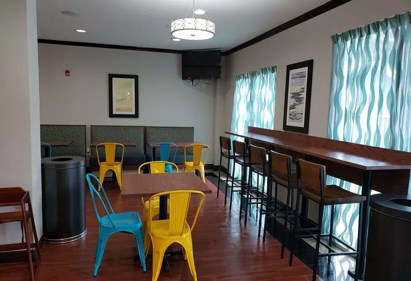 酒店 Best Western Plus Blue Angel Inn