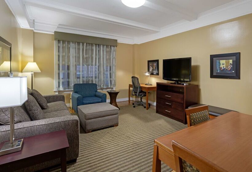 호텔 Best Western Plus Hospitality House Suites