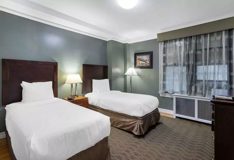 هتل Best Western Plus Hospitality House Suites