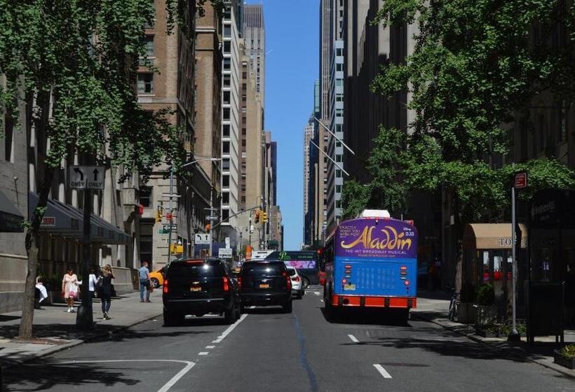 호텔 Best Western Plus Hospitality House Suites