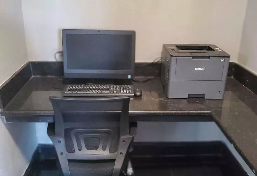 בית מלון כפרי Quality Inn Jacksonville   Orange Park Near Naval Air Station