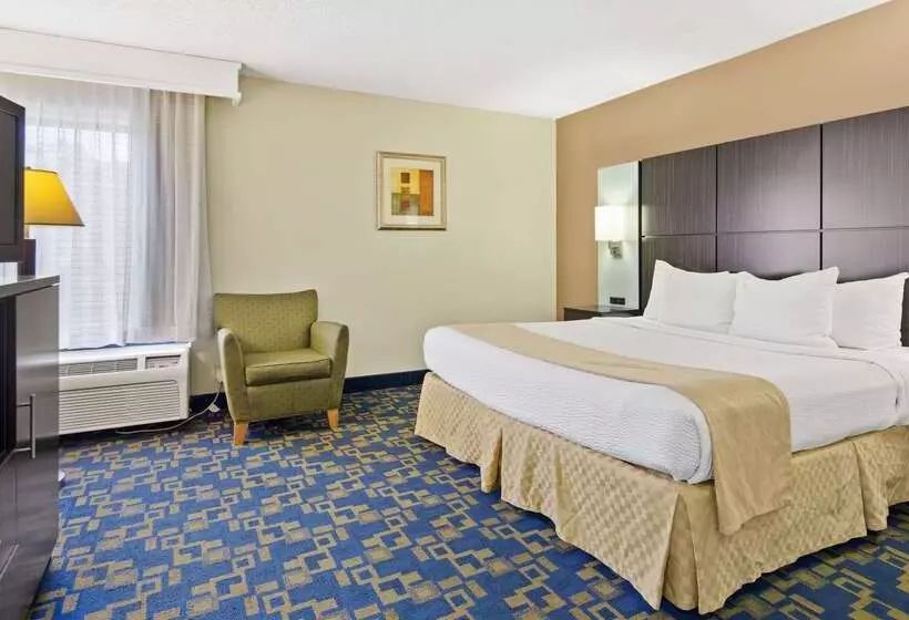 בית מלון כפרי Quality Inn Jacksonville   Orange Park Near Naval Air Station