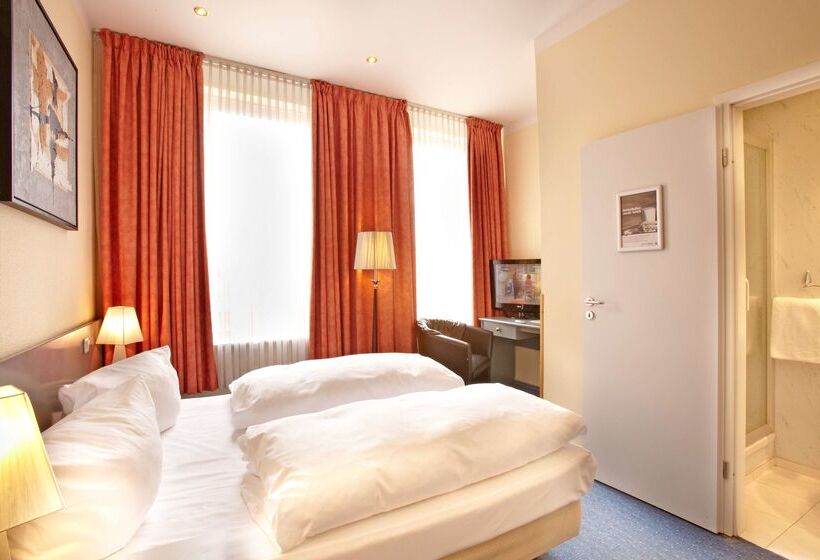 בית מלון כפרי City Kiel By Premiere Classe