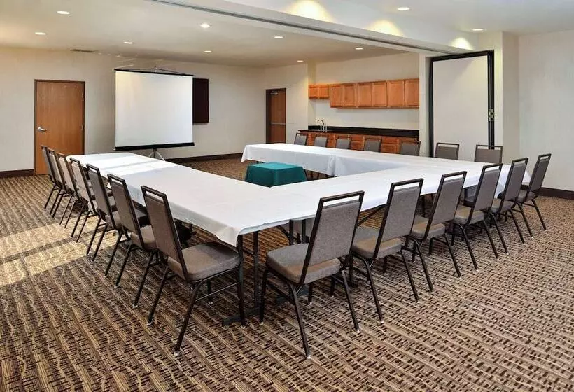 酒店 Comfort Inn & Suites Madison North