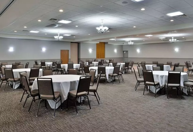 酒店 Comfort Inn & Suites Madison North