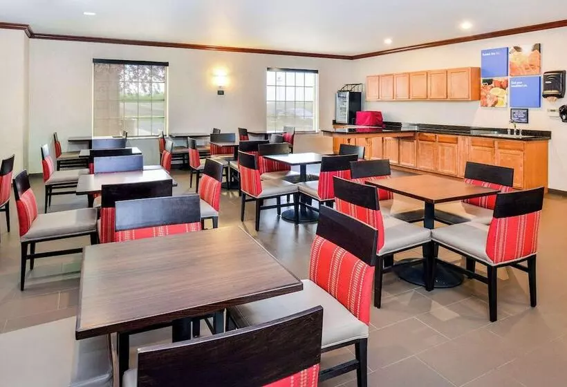 酒店 Comfort Inn & Suites Madison North