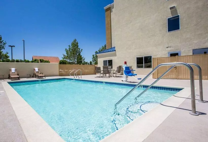 酒店 Comfort Suites Victorville Hesperia