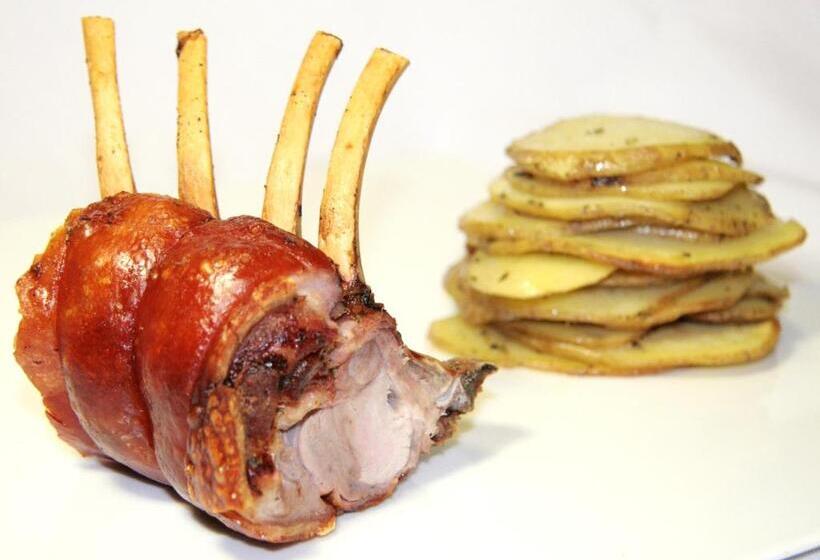 בית מלון כפרי Delfina Palace