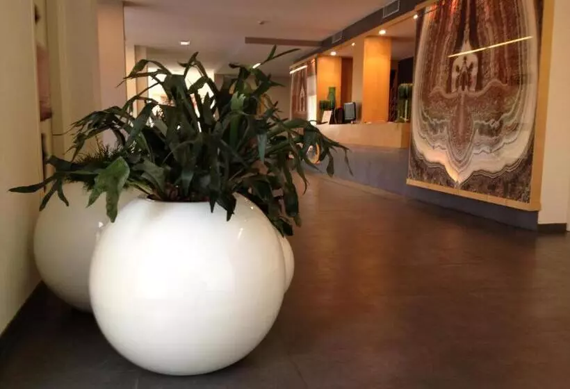 酒店 Delfina Palace