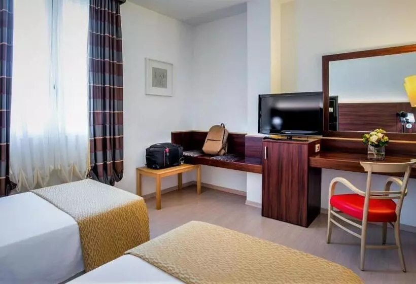 ホテル Delfina Palace