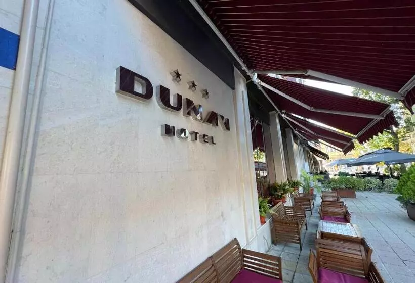 ホテル Dunav