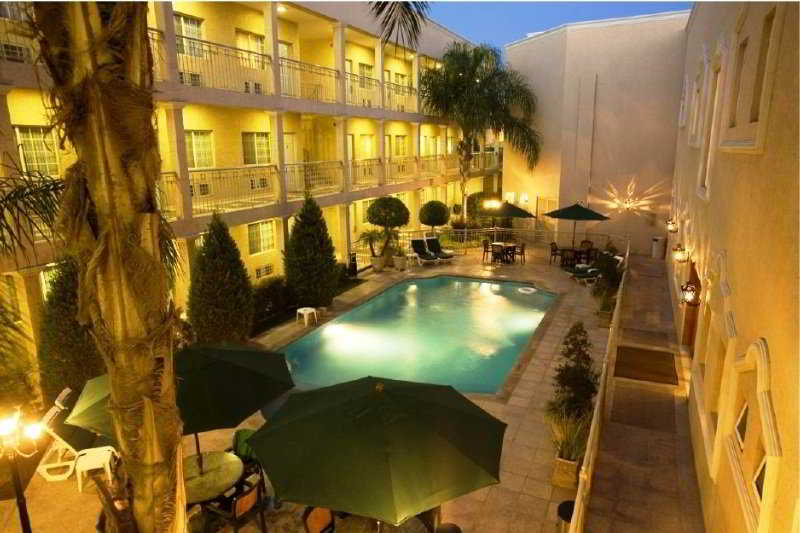 هتل Fresno Galerias